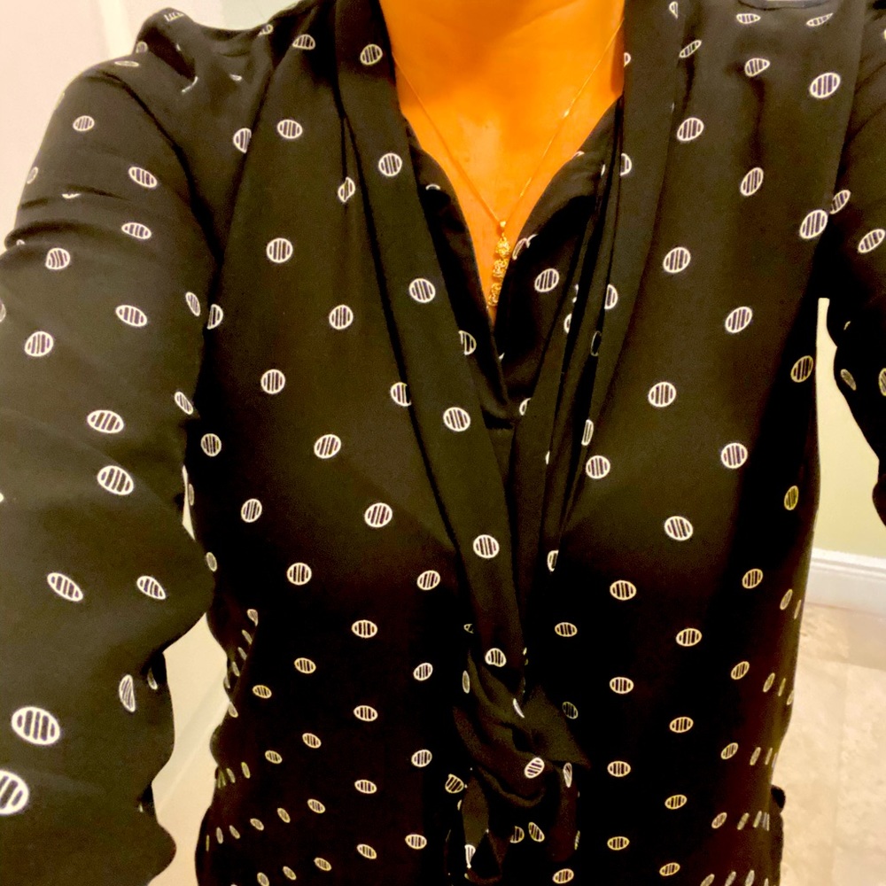 The Loft blk&wht long sleeve blouse w/ necktie